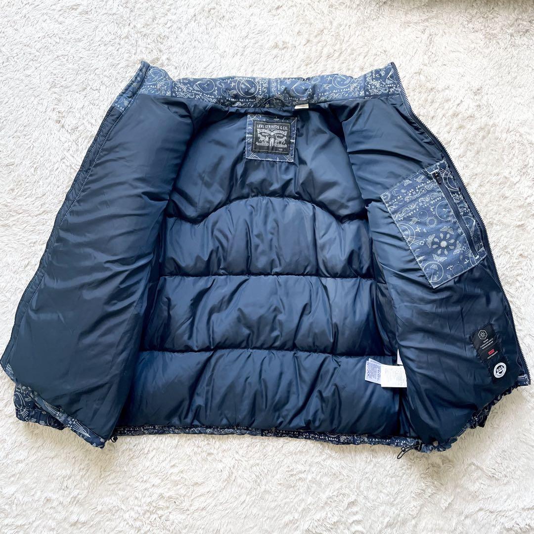 LEVI’S ダウンジャケット L バンダナ柄