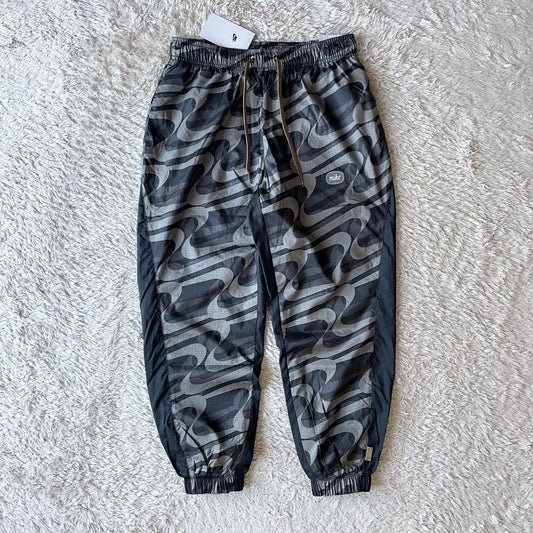 ナイキ 新品タグ付 NIKE ウーブンオールオーバー ナイロンパンツ L