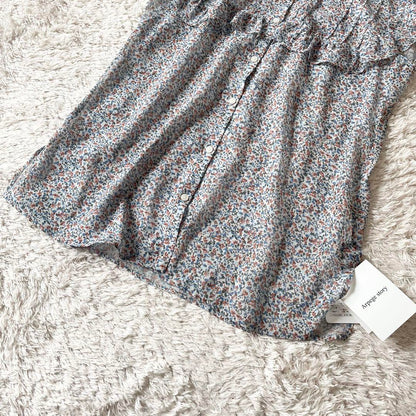 JUSGLITTY 新品タグ付 フリルネックシアーブラウス 小花柄