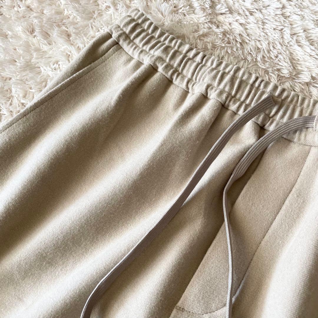 プルミエアロンディスモン 美品 ストレッチテーパードパンツ 38