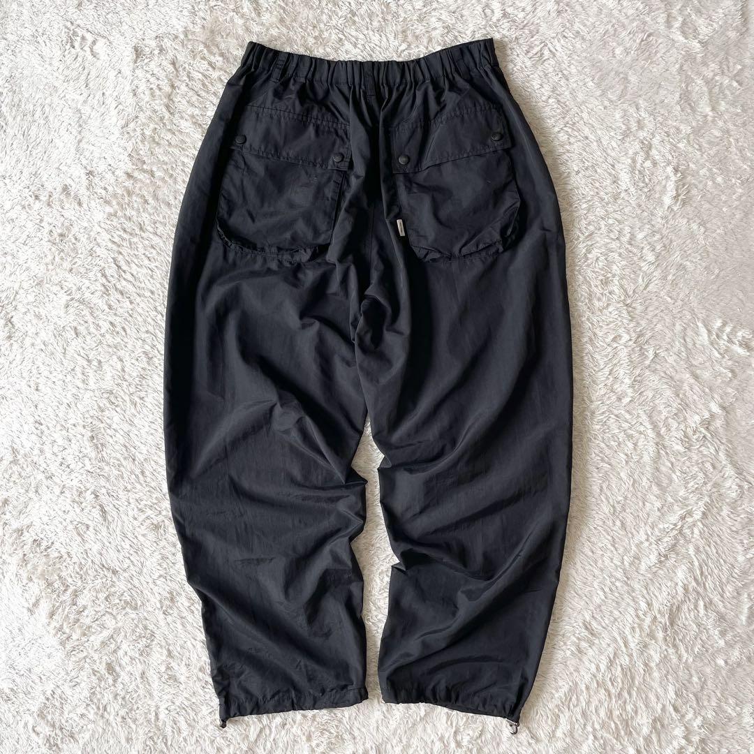 ペルーシュ 美品 PERUSHU ナイロンパンツ L 黒 ワイド